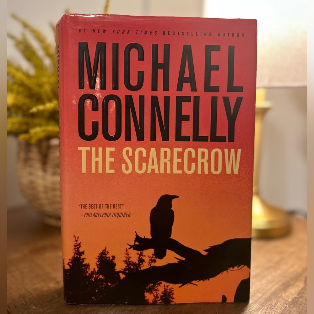 🌶️✨BUNDLE & SAVE ✨ Michael Connelly hardback book: The Scarecrow